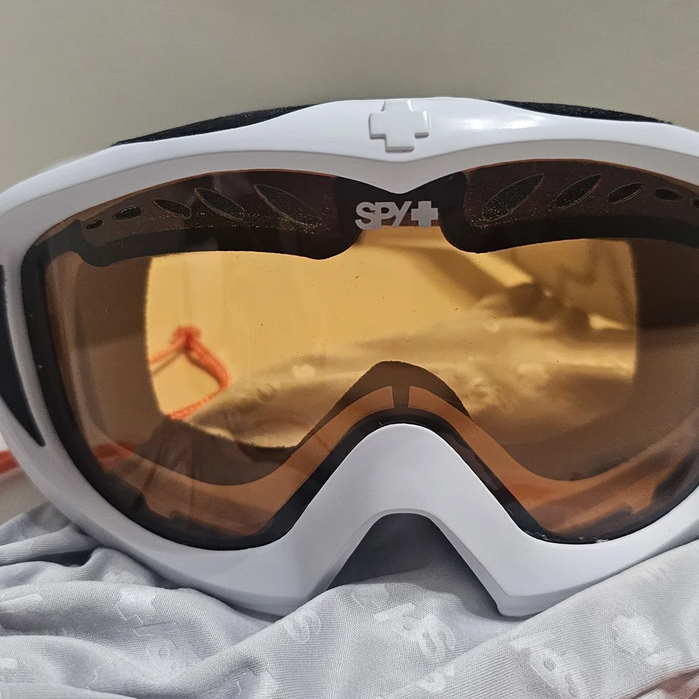Bundle SPY White Ski Goggles with Amber Lenses